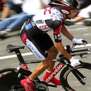 开云网页版-Doinb爆冷击败热火，高光表现引爆全场！Doinb爆冷胜热火，高光时刻引爆全场！